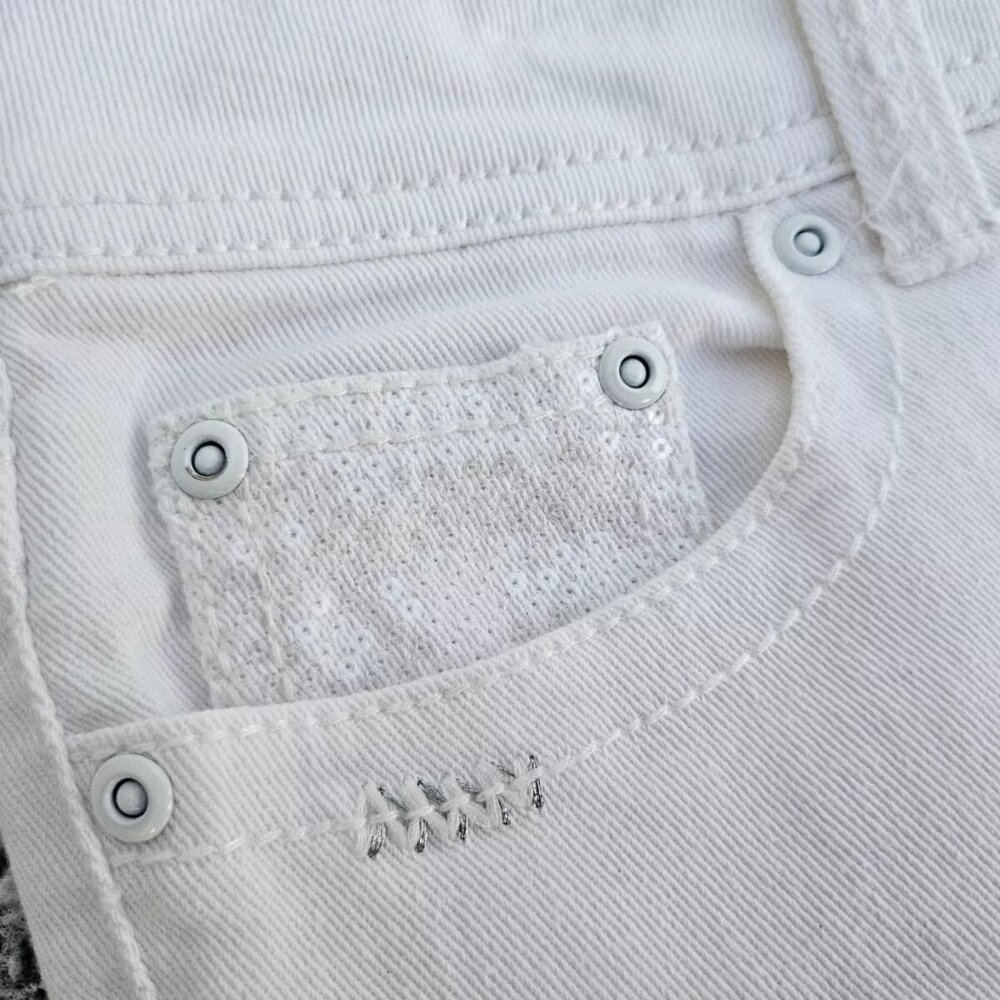 Cato Premium Women Capri Jeans White Cotton Denim Contemporary Size 8 - Picture 7 of 10